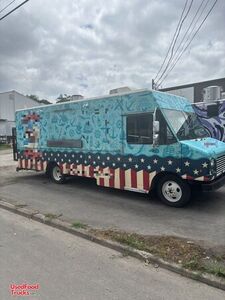 Clean - 2005  Diesel Workhorse Utilimaster All-Purpose Food Truck
