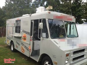 1983 - 24' Chevy Step-Van Lunch Truck