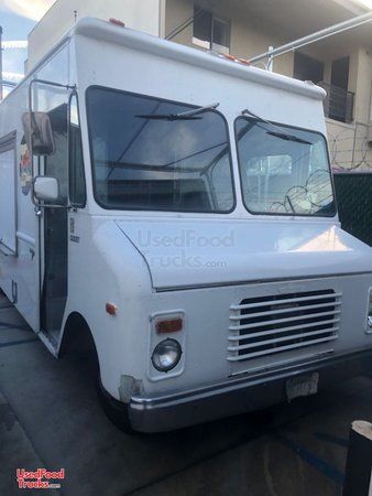 20' Chevy Grumman Olson Step Van Kitchen Food Truck/Mobile Food Unit