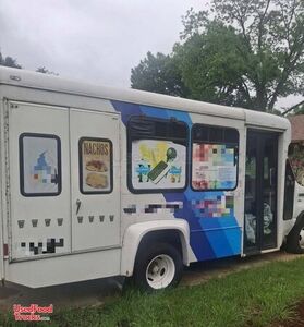 2010 - Ford E450 Ice Cream/Shaved Ice Food Truck Mobile Vending Unit