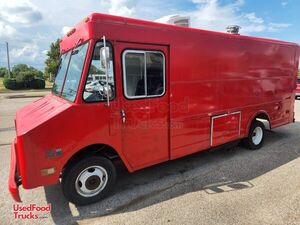 Ready to Work Used Chevrolet P30 Step Van All-Purpose Food Truck.