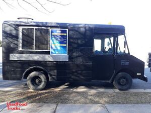 18'5" Chevrolet P30 Licensed Step Van Mobile Kitchen Food Truck.