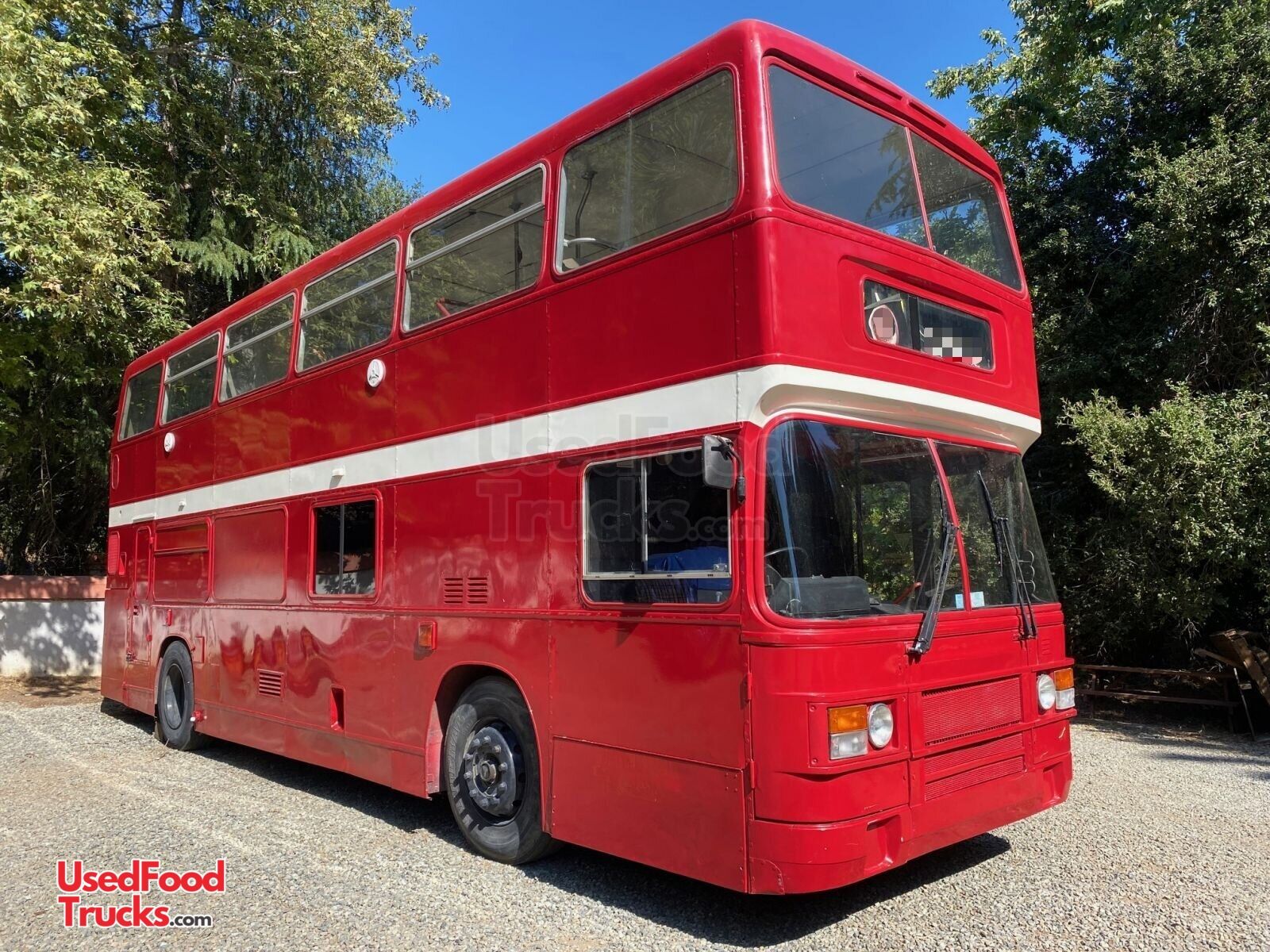 Cirkus straf lav lektier Head-Turning 32' Diesel Leyland Olympian Wood-Fired Pizza Double Decker Bus.