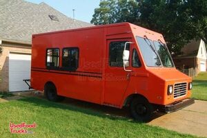 1988 - Chevy P30 Lunch Truck / Mobile Kitchen.