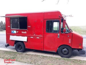 GMC P3500 Diesel Step Van Kitchen Food Truck with Lots of Upgrades.