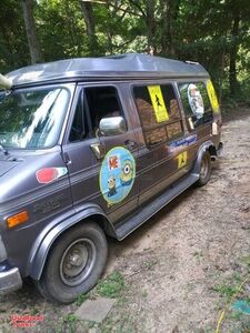 Used Chevrolet Chevy Van 20 Ice Cream Food Truck/ Mobile Business.