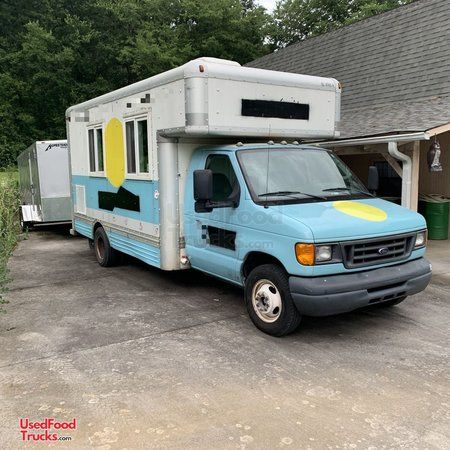 Used 17' 2006 Ford E450 Mobile Kitchen Commercial Food Truck.