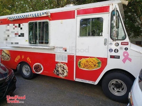 Chevrolet P30 Turnkey Ready Mobile Kitchen Food Truck.