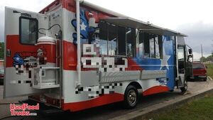 2002 Workhorse 22' Professional Kitchen on Wheels / Commercial Food Truck