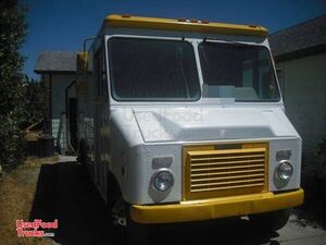 1990 - Ford Grumman Olson Food Truck