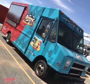2004 Ford Utilimaster 14' Step Van Food Truck / Commercial Kitchen on Wheels.