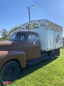 Vintage Drivable  - 1949 18' Chevrolet Rootbeer Floats Truck Old Fashioned Soda Beverage Truck