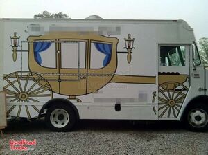 Merto II International Harvester Food Truck.