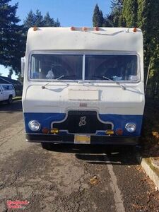 Vintage and Unique  1973 - 25' Dodge Mobile Kitchen Food Truck