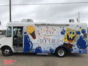 Fully Loaded Soft Serve Ice Cream Truck Mobile Ice Cream Parlor.