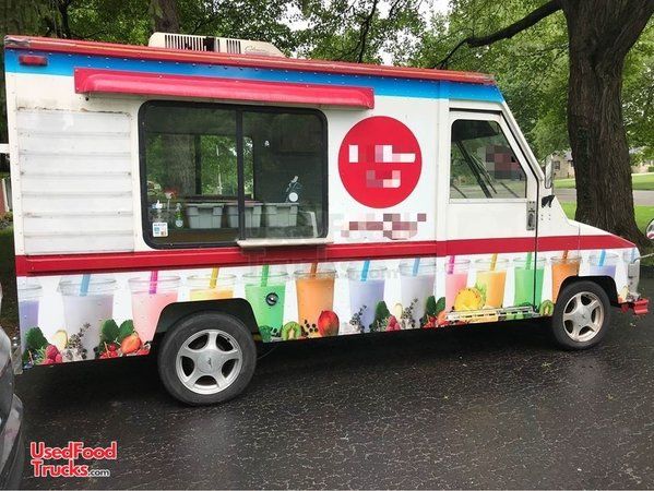 Used 16' Aero Step Van Ice Cream Truck / Ice Cream Shop on Wheels.