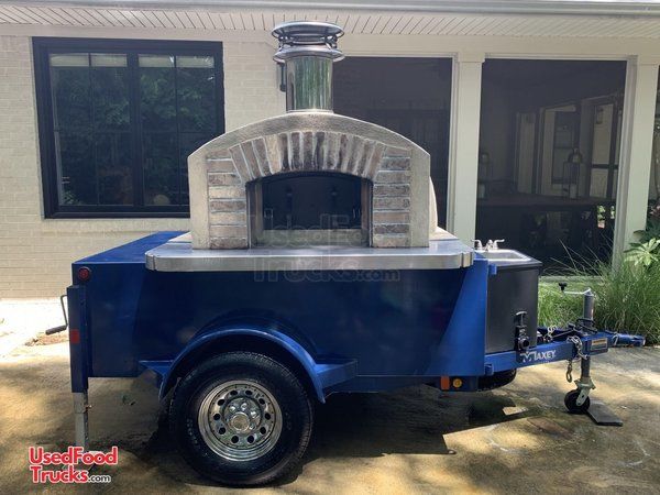 2015 6.5' x 7.4' Wood-Fired Pizza Trailer / Used Pizza Concession Trailer