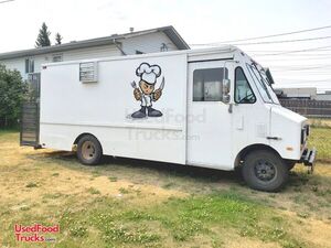 Ford E-350 Econoline 14' Step Van Food Truck / Used Kitchen on Wheels.