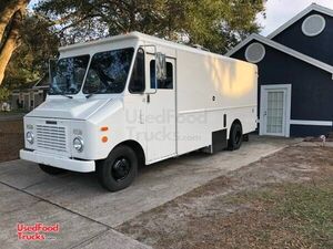 Ford Grumman Food Truck.