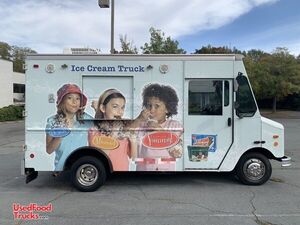 2006 - 15' Ford Step Van Ice Cream Truck / Mobile Ice Cream Business.