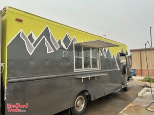 2005 Diesel Chevrolet Workhorse Food Truck/ Mobile Kitchen with Pro-Fire with.