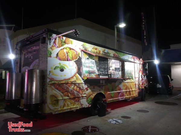 Freightliner MT35 27' Diesel Step Van Mobile Kitchen Food Truck.