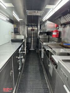 Fully Equipped 2007 27' Chevrolet Utilimaster Food Truck with Pro-Fire Suppression