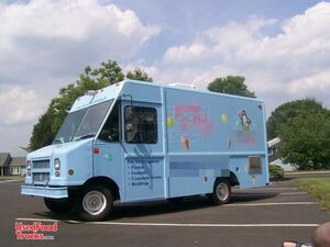 2000 - Ford Stepvan Soft Serve Ice Cream Truck