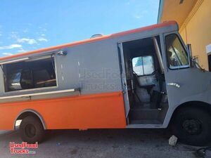 Used - Chevrolet Step Van Food Truck | Mobile Kitchen Unit