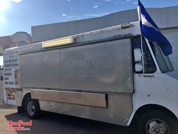 Ready to Roll Chevrolet Step Van Kitchen on Wheels / Used Food Truck