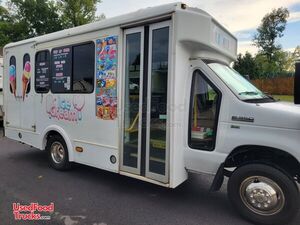 2013 Ford E-350 Ice Cream Truck / 22' Long Ice Cream Store on Wheels.