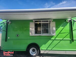 18' Workhorse W42 Mobile Kitchen Food Truck w/ 2020 Like New Kitchen Build-Out