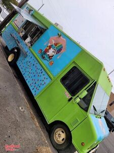 Well-Maintained 2002 Ford Super Duty Step Van All-Purpose Food Truck