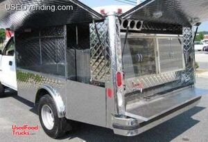 2005 GMC 3500 Vending / Catering Truck