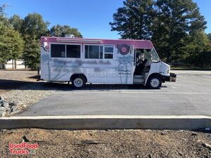 Low Miles - 2002 Freightliner MT45 All-Purpose Food Truck with Pro Fire System