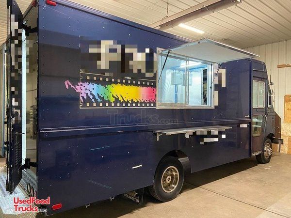 Chevrolet Workhorse P30 Food Truck New Build Kitchen on Wheels.
