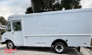 2006 Chevrolet P30 All-Purpose Food Truck w/ 2026 Kitchen Buildout