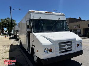 Turnkey - 2002 18' Freightliner Pizza Food Concession Truck