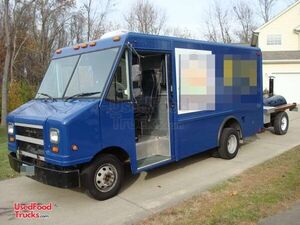 2004- 19' Ford E-350 Step Van BBQ Food Truck
