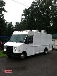 2003 - Ford Stepvan UtiliMaster Food Truck.