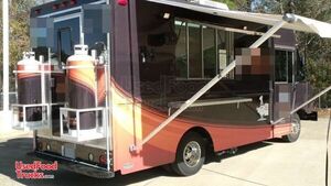 1999 - GMC Utilimaster P30 Workhorse Mobile Kitchen Food Truck.
