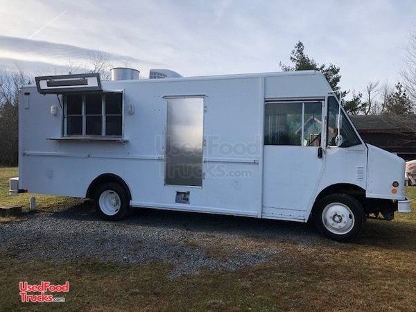 27.2' Diesel Freightliner MT45 Food Truck  with 2019 Commercial Kitchen