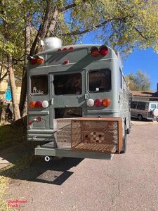 2000 International 3800 Food Truck Bus / Mobile Food Unit