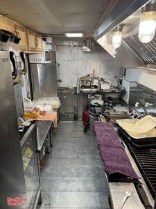 Used 2003 Workhorse P42 Food Truck | Mobile Street Vending Unit