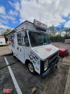 Used - 21' Chevrolet Step Van Diesel Ice Cream Truck | Mobile Dessert Unit