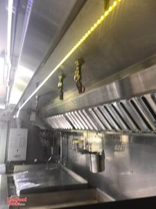 2005 Ford E450 Super Duty Diesel Food Truck Commercial Mobile Kitchen
