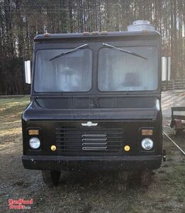 Used Chevrolet P30 Kitchen Food Truck with Pro-Fire System