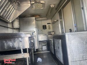 2000 Freightliner Workhorse Step Van All-Purpose Food Truck