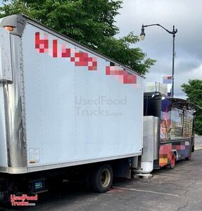 Chevrolet Grumman Olson Food Vending Truck with Mitsubishi Fuso Truck