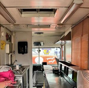 WELL MAINTAINED. - Chevrolet Workhorse P42 All-Purpose Food Truck